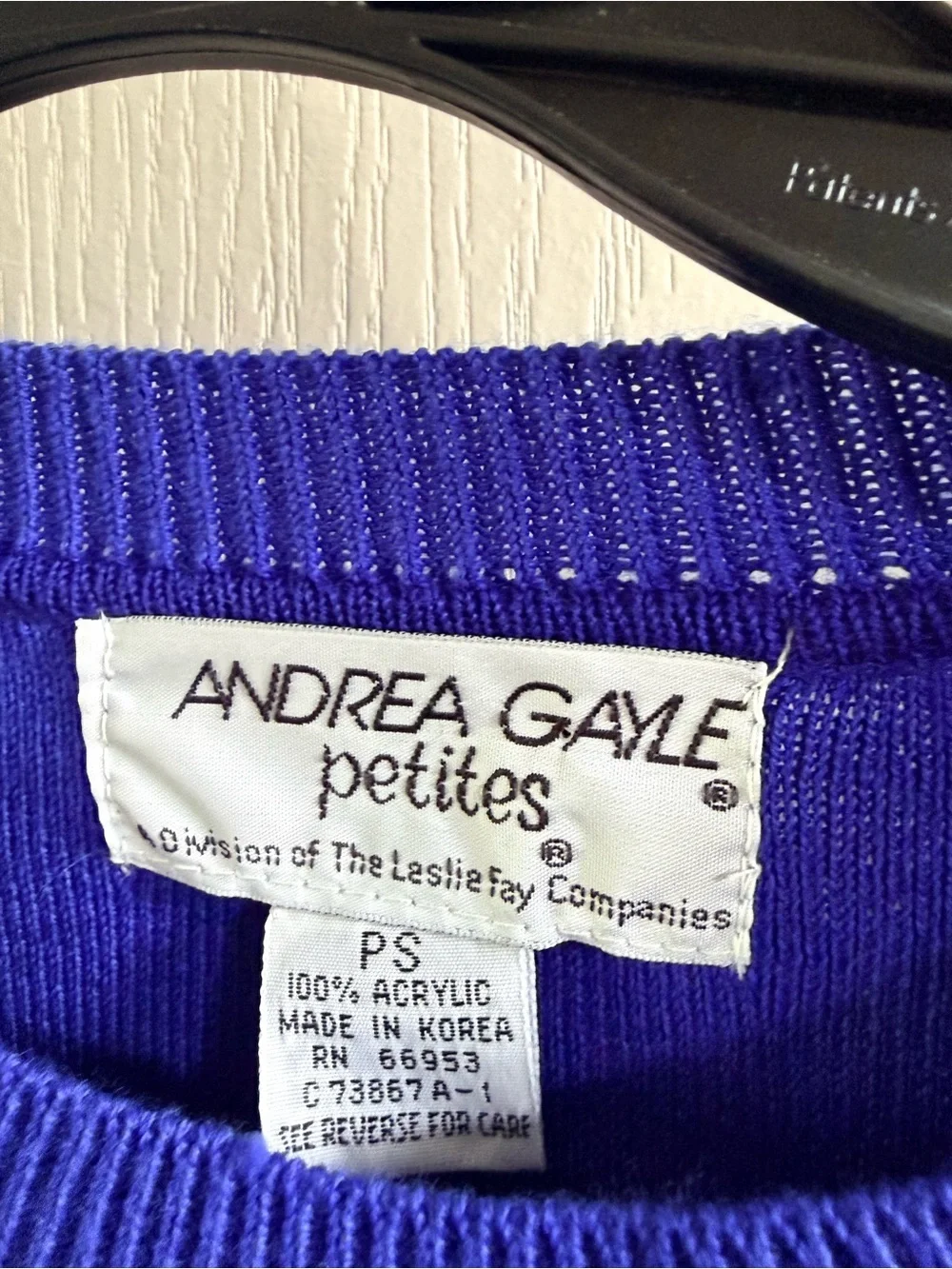 Andrea Gayle Petite Royal Blue Embroidered Sweater Top. Size small